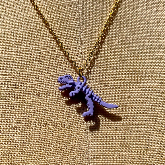 Hand Crafted Jewelry - NWT Sterling Silver Plated Chain & Dinosaur 
Alloy Metal Charm Necklace